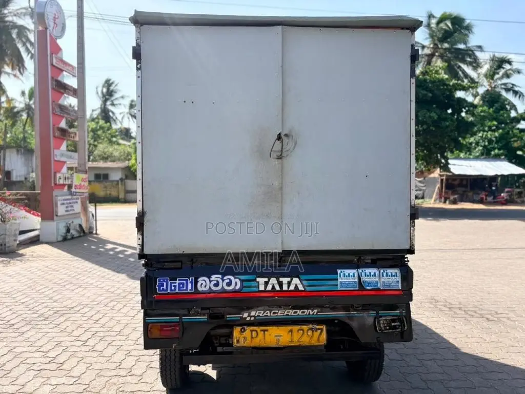 Tata Dimo Batta 2012 Lorry (Used)