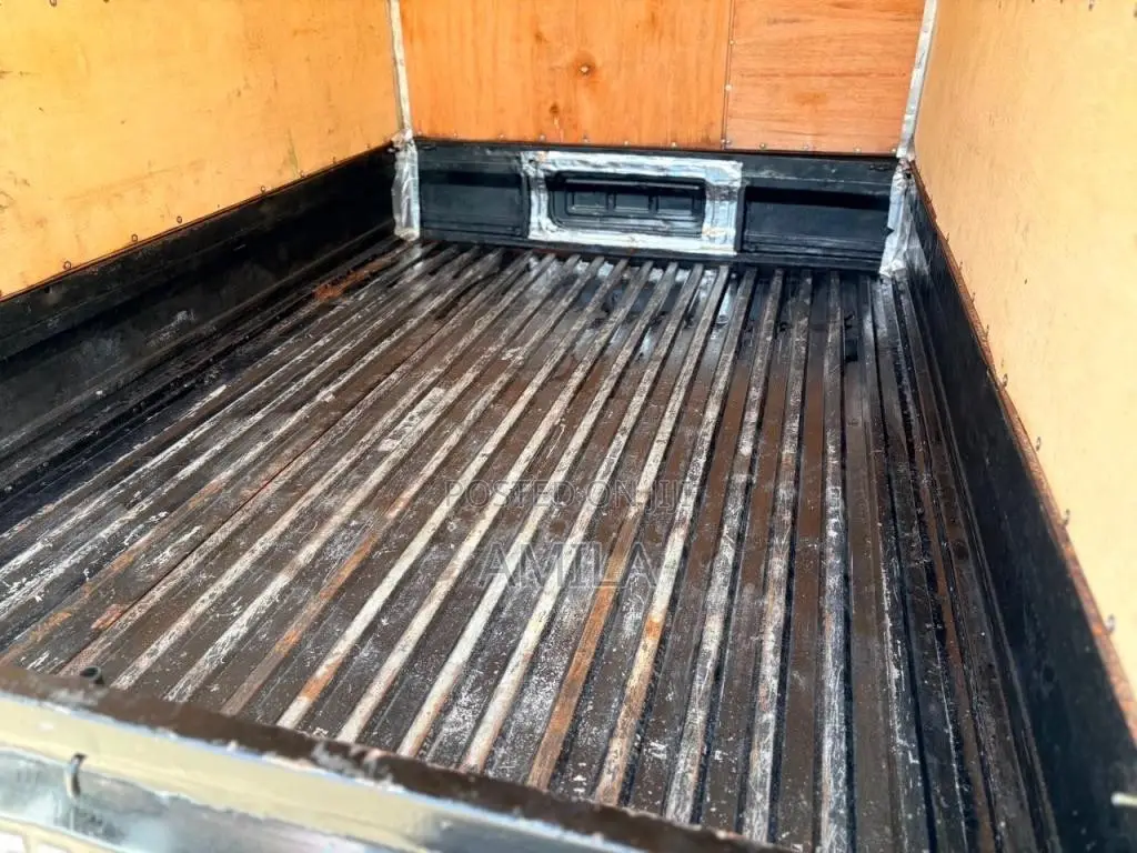 Tata Dimo Batta 2012 Lorry (Used)