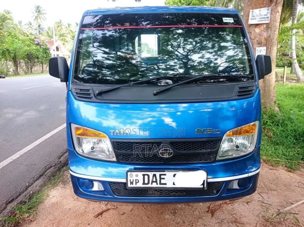 Tata Dimo Batta 2016 Lorry (Used)