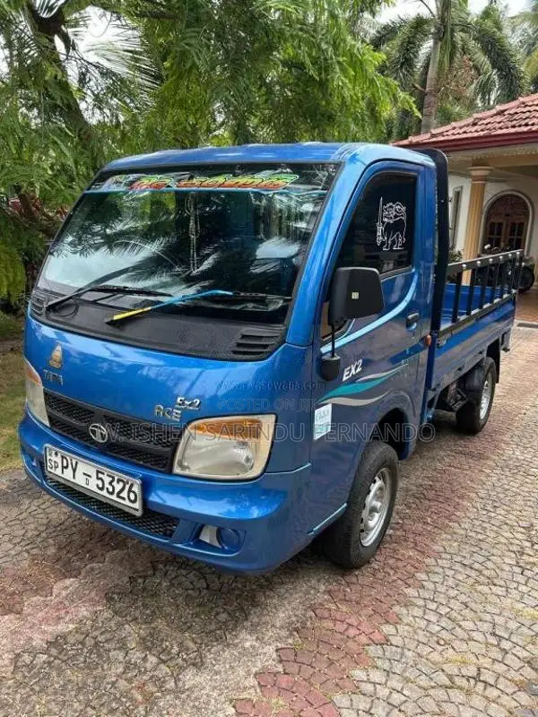 Tata Dimo Batta Ex2 2014 Lorry (Used)