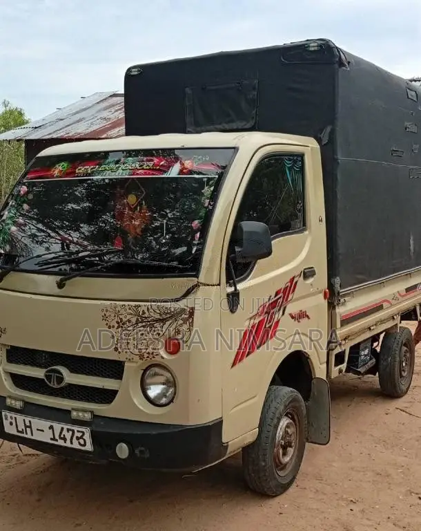 Tata Dimo Batta 2010 Lorry (Used)