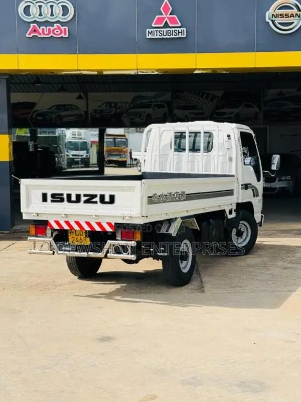Isuzu NKR SINGLE WHEEL 2007 Lorry (Used)