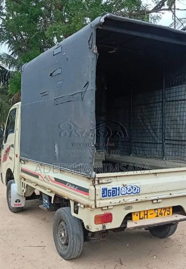Tata Dimo Batta 2010 Lorry (Used)