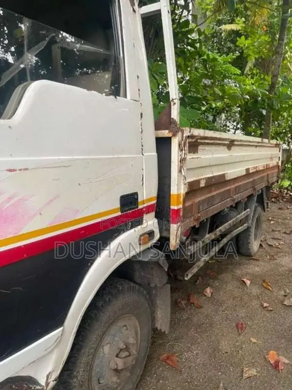 Tata 709 2010 Lorry (Used)