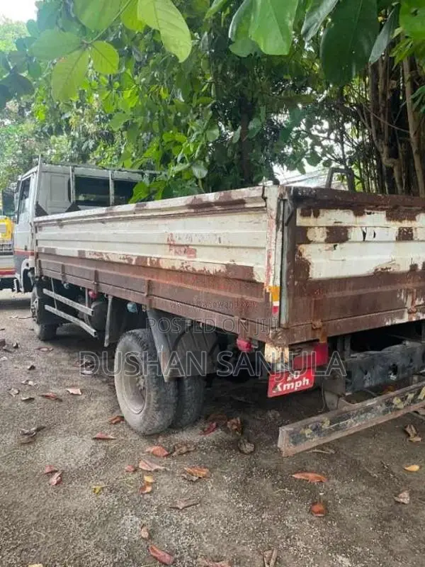 Tata 709 2010 Lorry (Used)