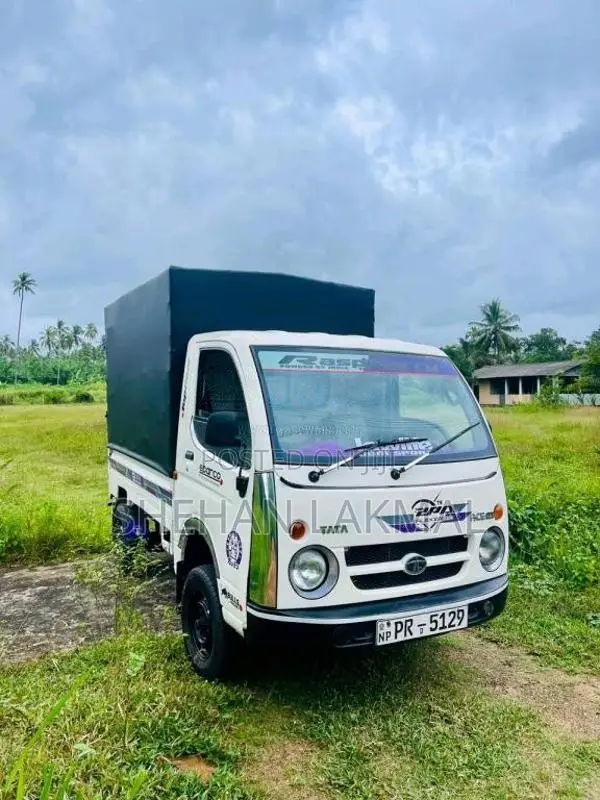 Tata Dimo Batta 2011 Lorry (Used)