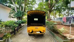 Tata Dimo Batta 2010 Lorry (Used)