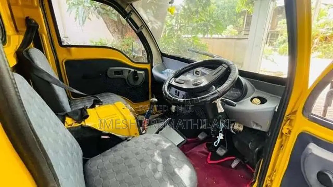 Tata Dimo Batta 2010 Lorry (Used)