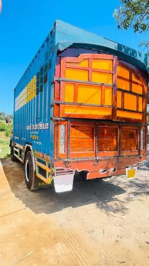 Tata 1613 2010 Lorry (Used)