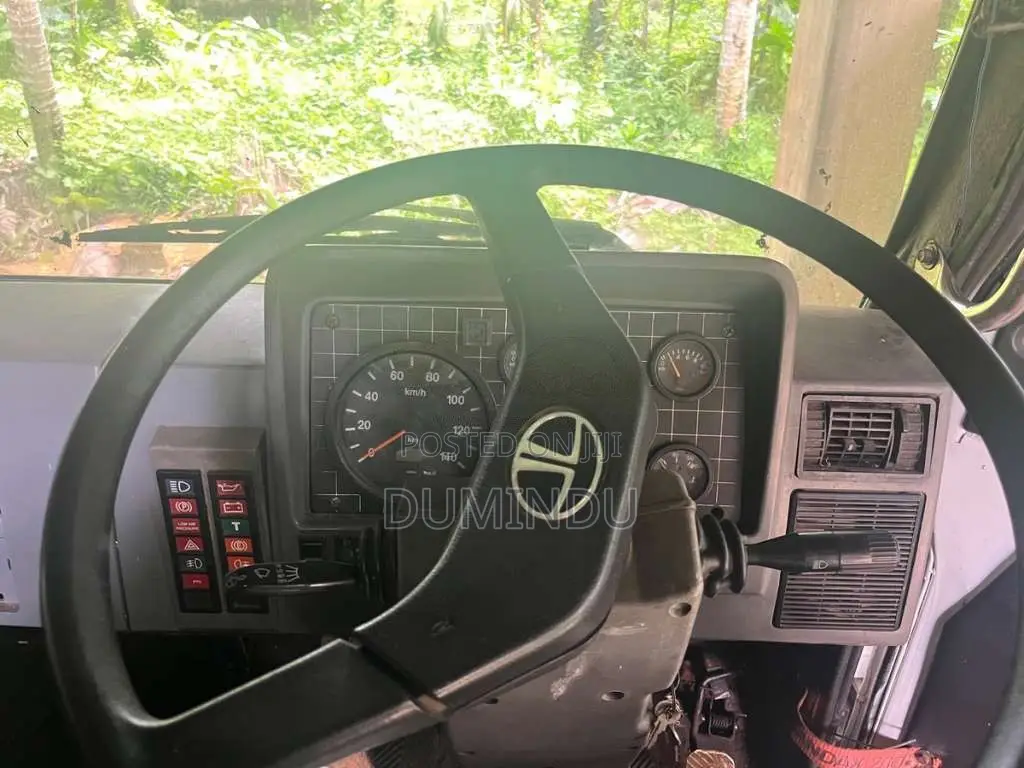 Tata 1618 Boom Truck 2011 Lorry (Used)