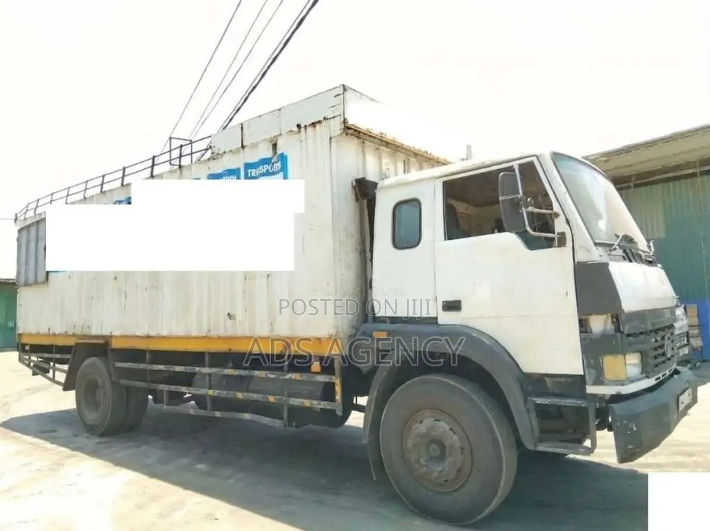 Tata LPT 1618 06 Wheel Full Body 2010 Lorry (Used)
