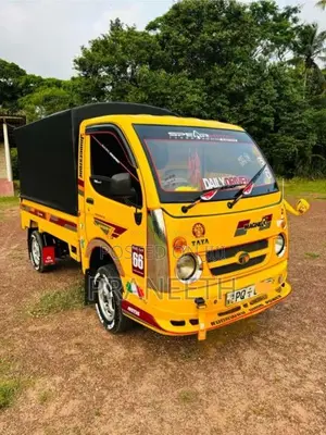 Tata Dimo Batta 2011 Lorry (Used)
