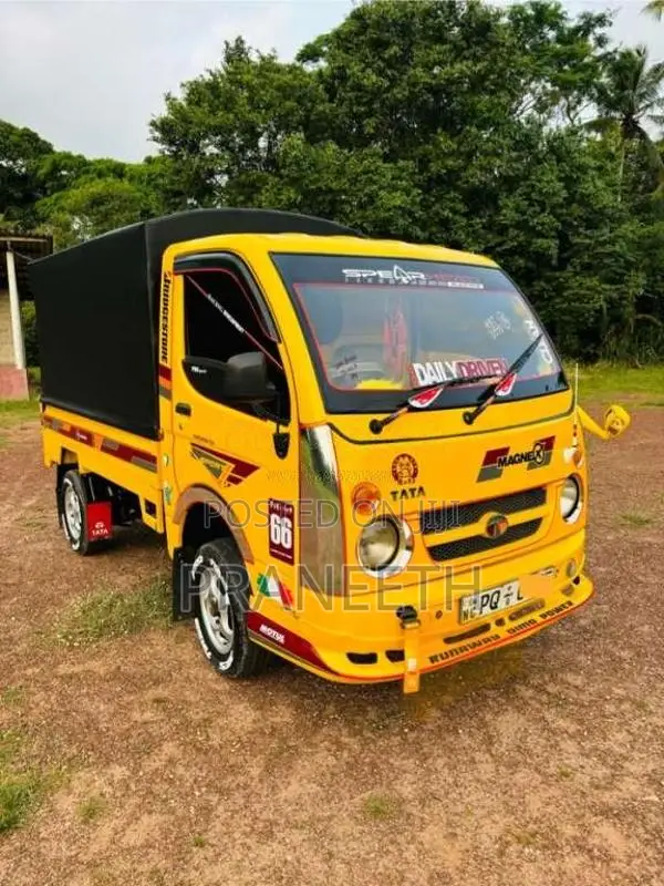 Tata Dimo Batta 2011 Lorry (Used)