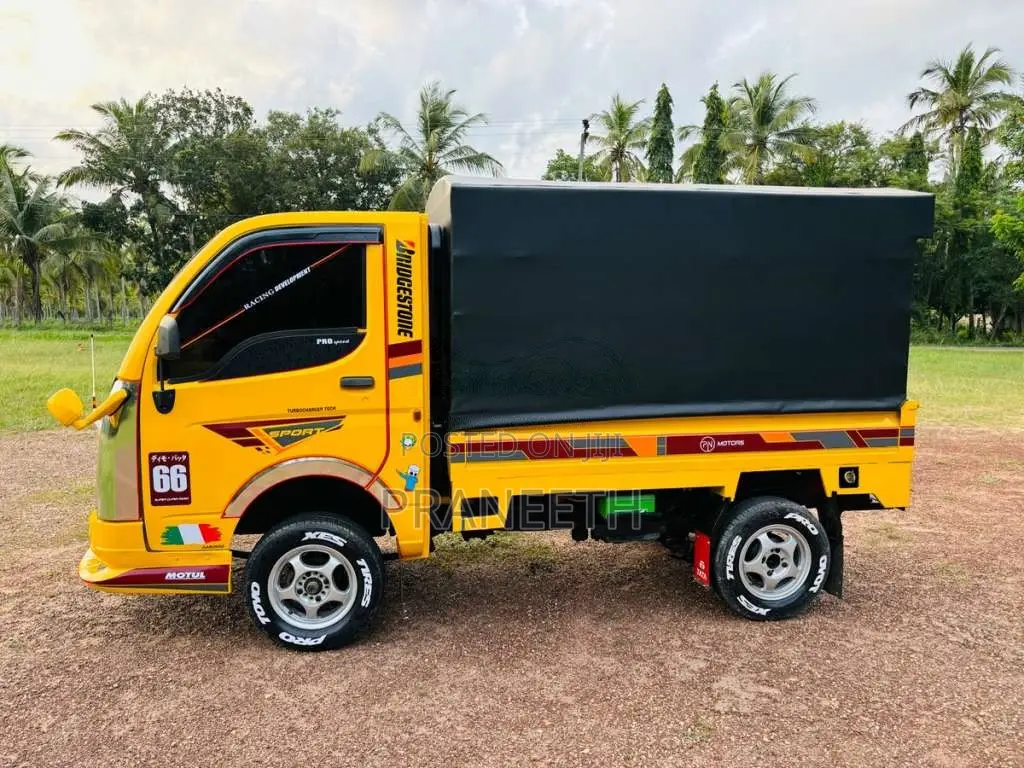 Tata Dimo Batta 2011 Lorry (Used)