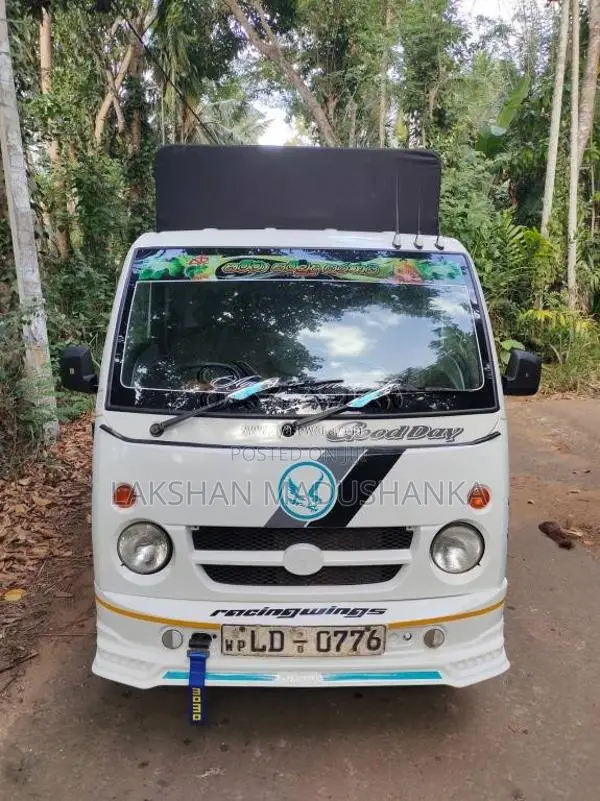 Tata Dimo Batta 2006 Lorry (Used)