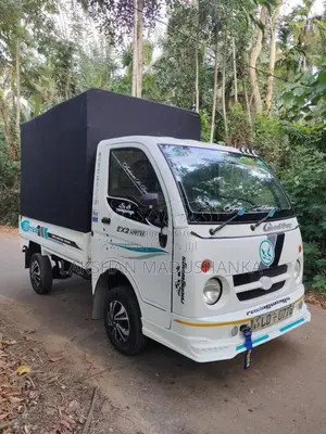 Tata Dimo Batta 2006 Lorry (Used)