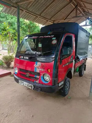 Tata Dimo Batta 2011 Lorry (Used)