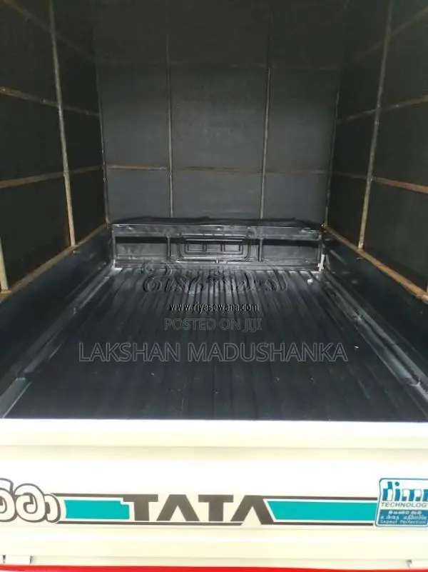 Tata Dimo Batta 2006 Lorry (Used)