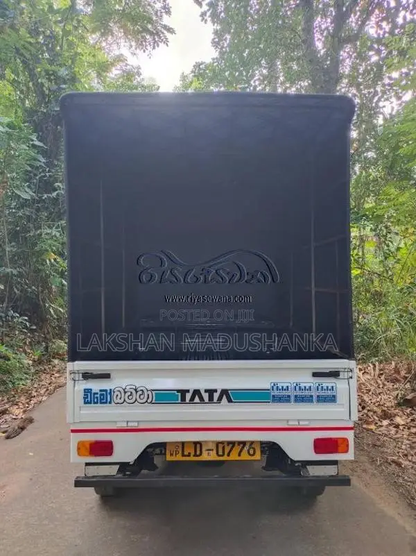 Tata Dimo Batta 2006 Lorry (Used)