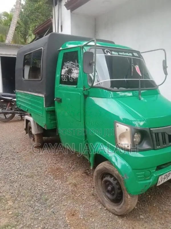 Mahindra Gio 2012 Lorry (Used)