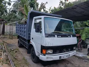 Tata 713 Tipper 2007 Lorry (Used)