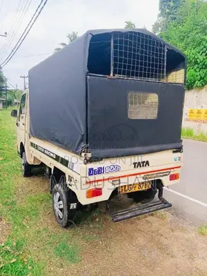 Tata Dimo Batta 2009 Lorry (Used)