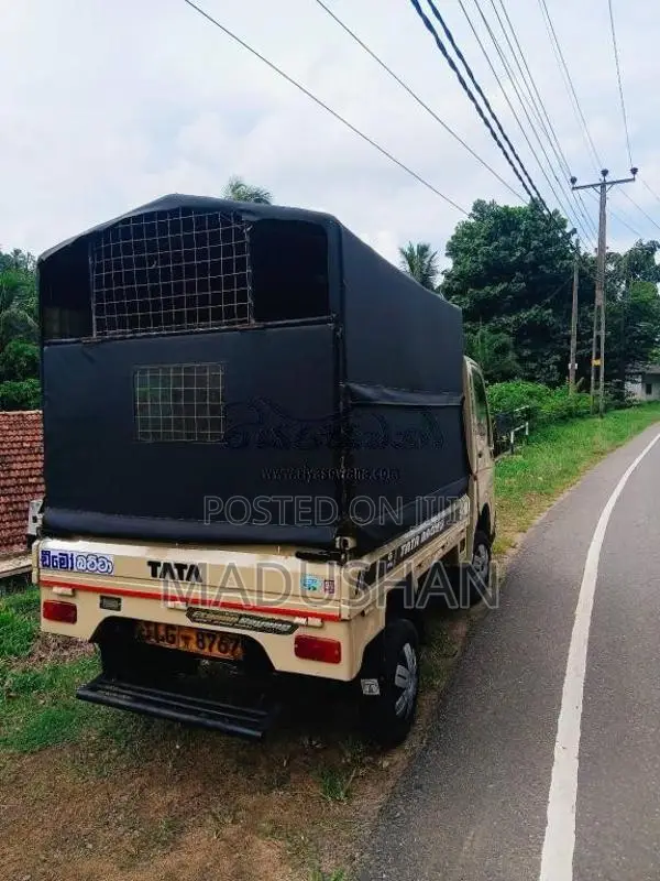 Tata Dimo Batta 2009 Lorry (Used)