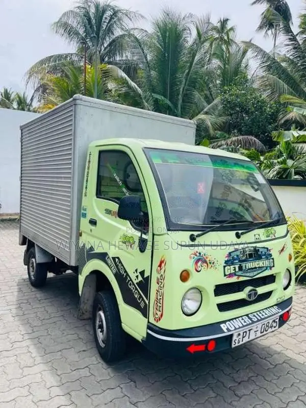 Tata Dimo Batta 2012 Lorry (Used)
