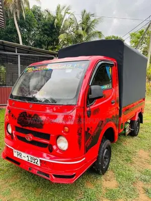 Tata Dimo Batta 2011 Lorry (Used)