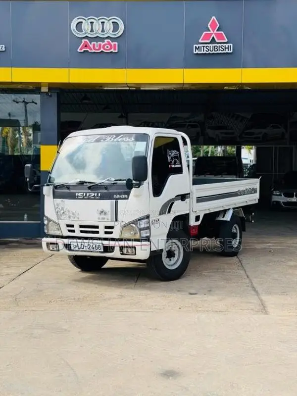 Isuzu NKR 2007 Lorry (Used)