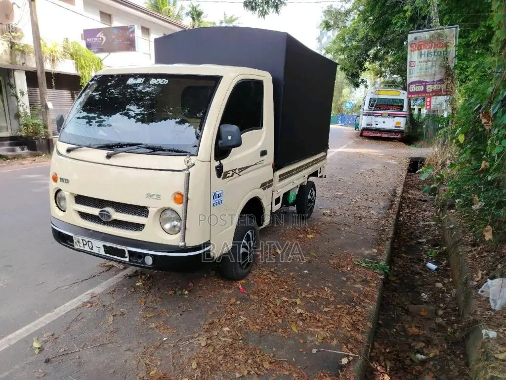 Tata Dimo Batta 2011 Lorry (Used)