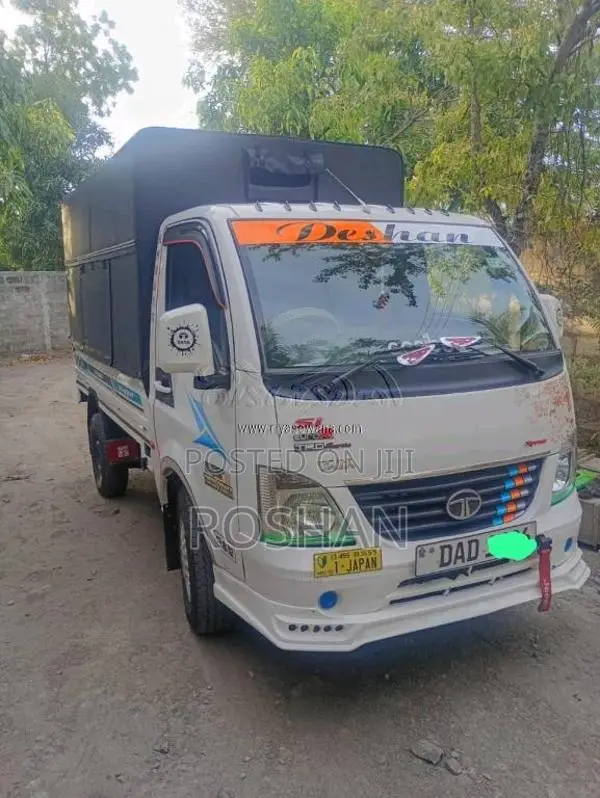 Tata Dimo Lokka 2015 Lorry (Used)