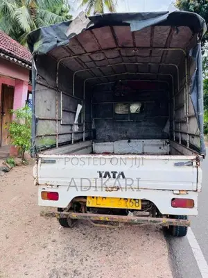 Tata Dimo Batta 2006 Lorry (Used)