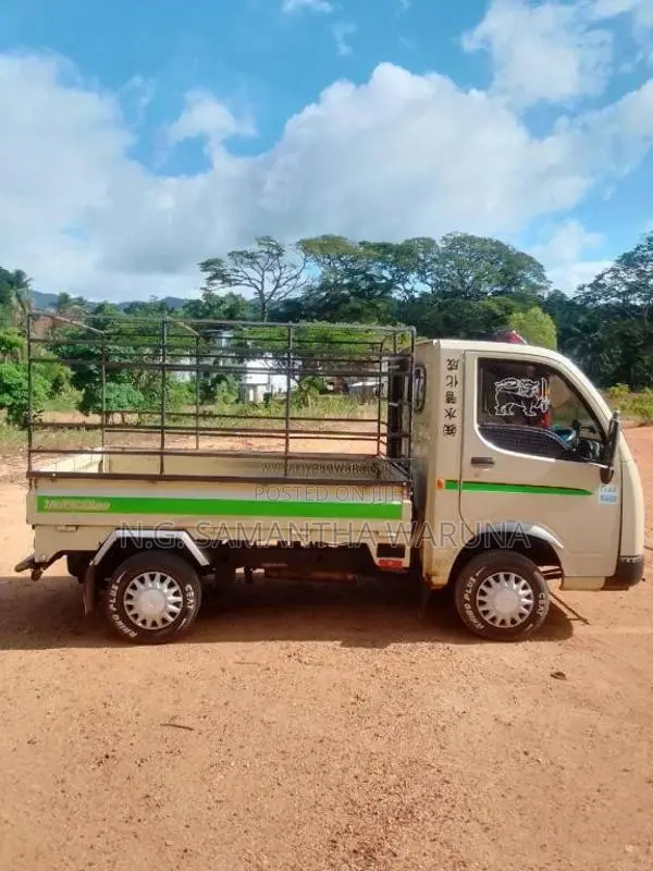Tata Dimo Batta 2009 Lorry (Used)