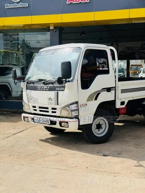 Isuzu NKR 2007 Lorry (Used)
