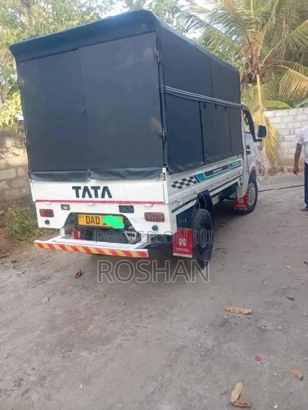 Tata Dimo Lokka 2015 Lorry (Used)