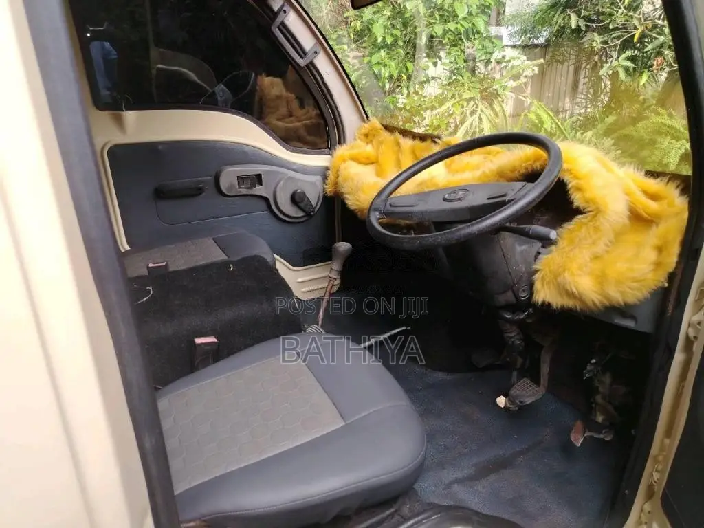 Tata Dimo Batta 2011 Lorry (Used)