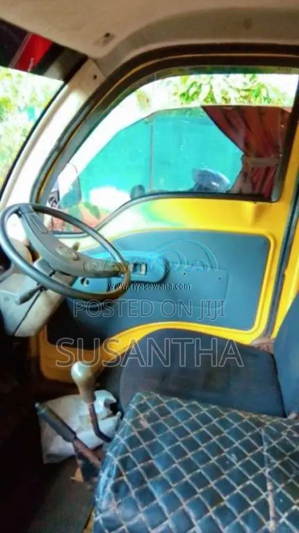 Tata Dimo Batta 2012 Lorry (Used)