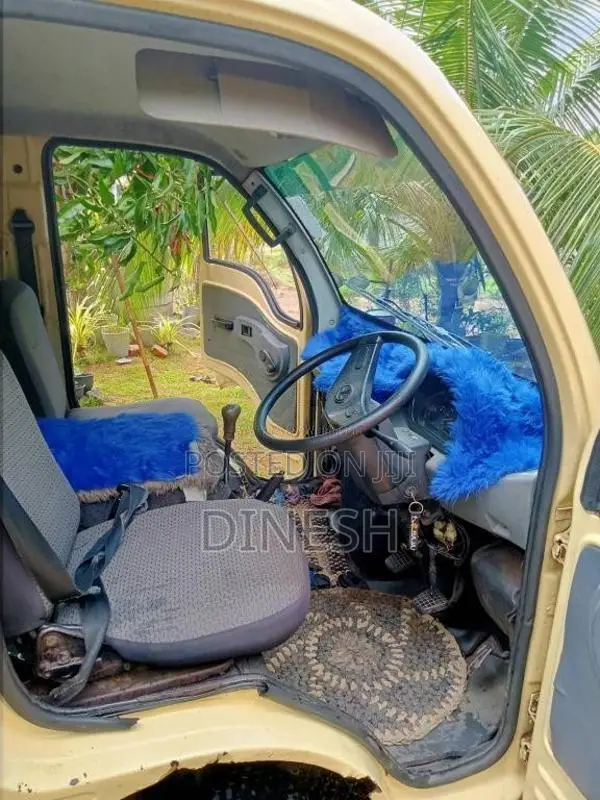 Tata Dimo Batta 2011 Lorry (Used)