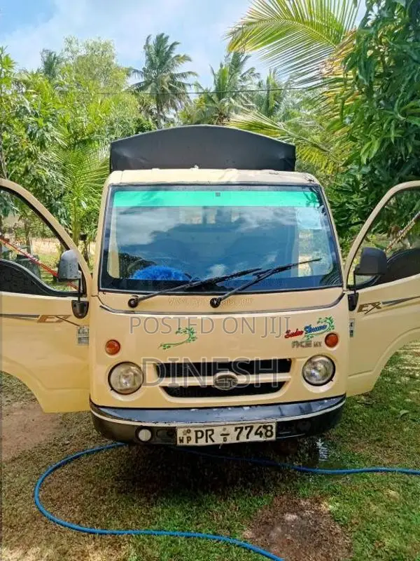 Tata Dimo Batta 2011 Lorry (Used)