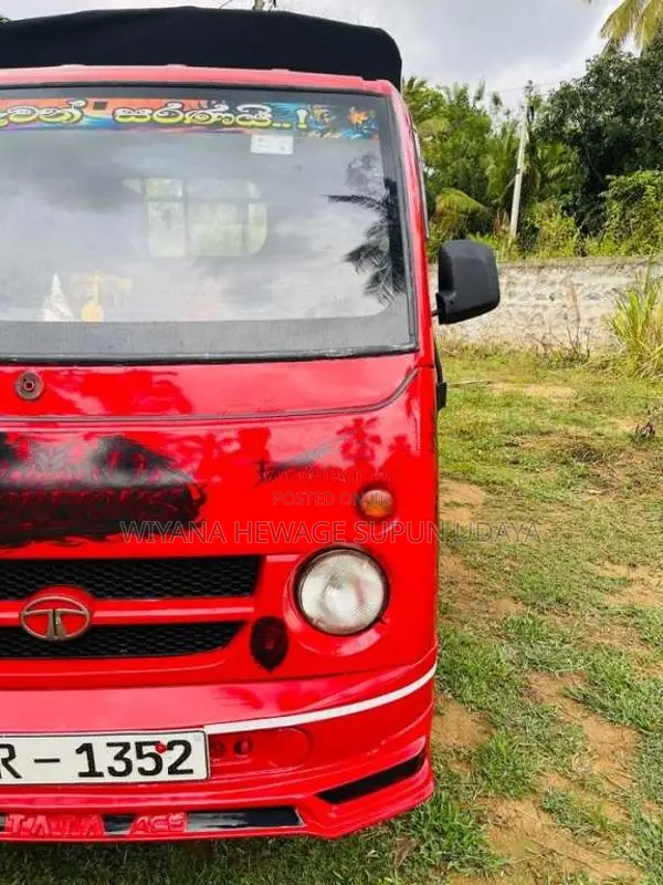 Tata Dimo Batta 2011 Lorry (Used)