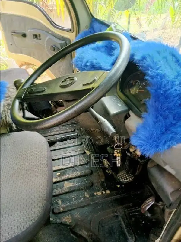 Tata Dimo Batta 2011 Lorry (Used)