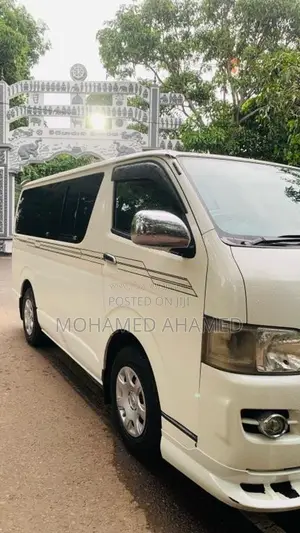 Toyota KDH TRH200GL 2008 Van (Used)