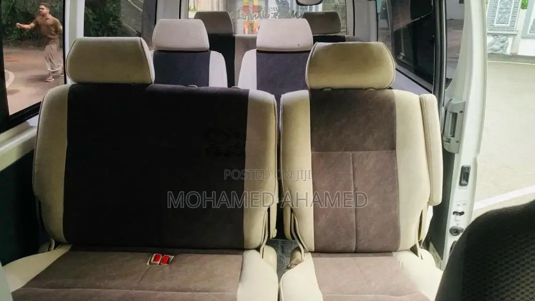 Toyota KDH TRH200GL 2008 Van (Used)