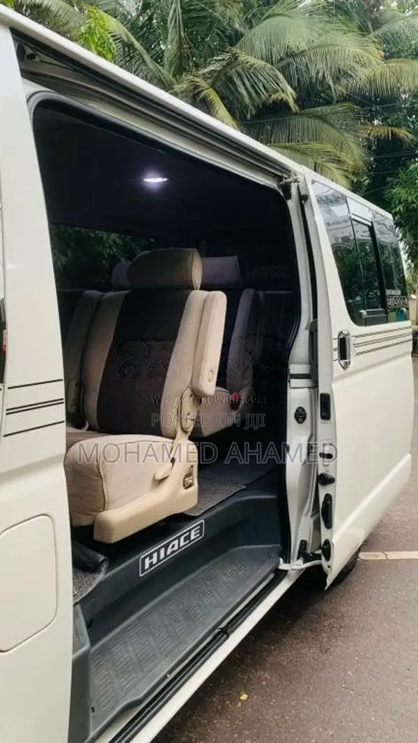 Toyota KDH TRH200GL 2008 Van (Used)