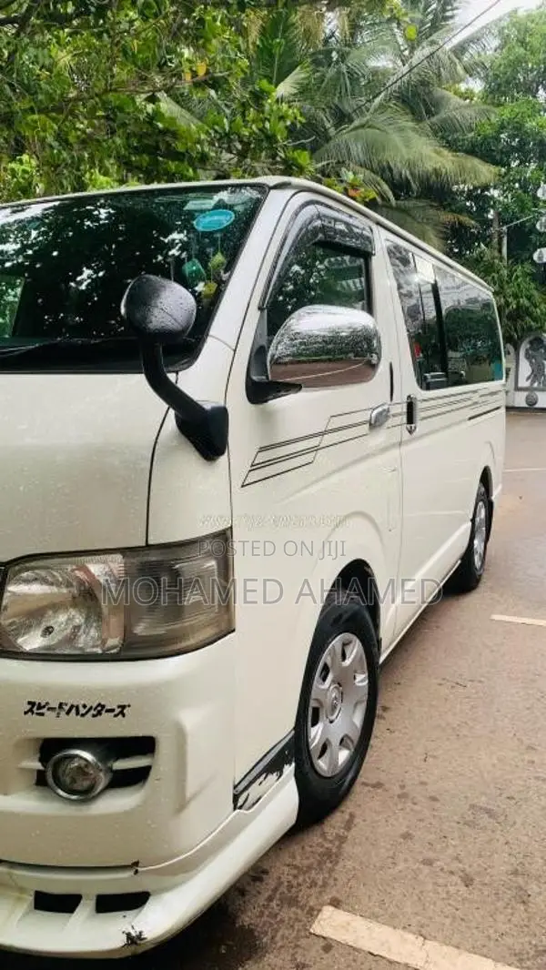 Toyota KDH TRH200GL 2008 Van (Used)