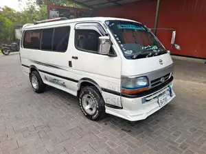 Toyota Dolphin 1990 Van (Used)