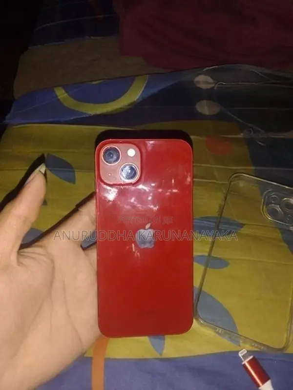 Apple iPhone 13 (Used)