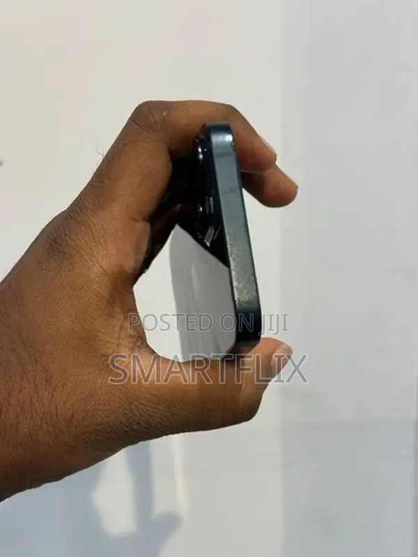 Apple iPhone 14 (Used)
