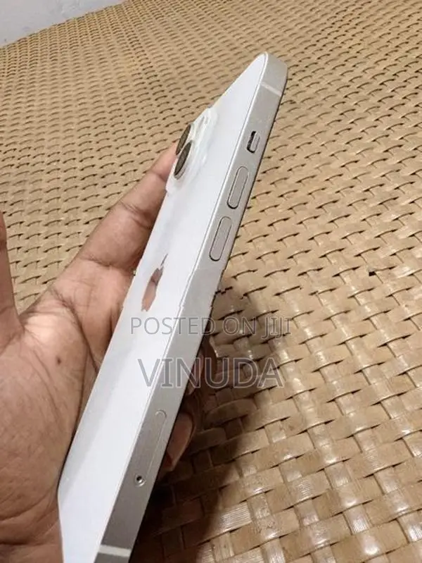 Apple iPhone 14 (Used)